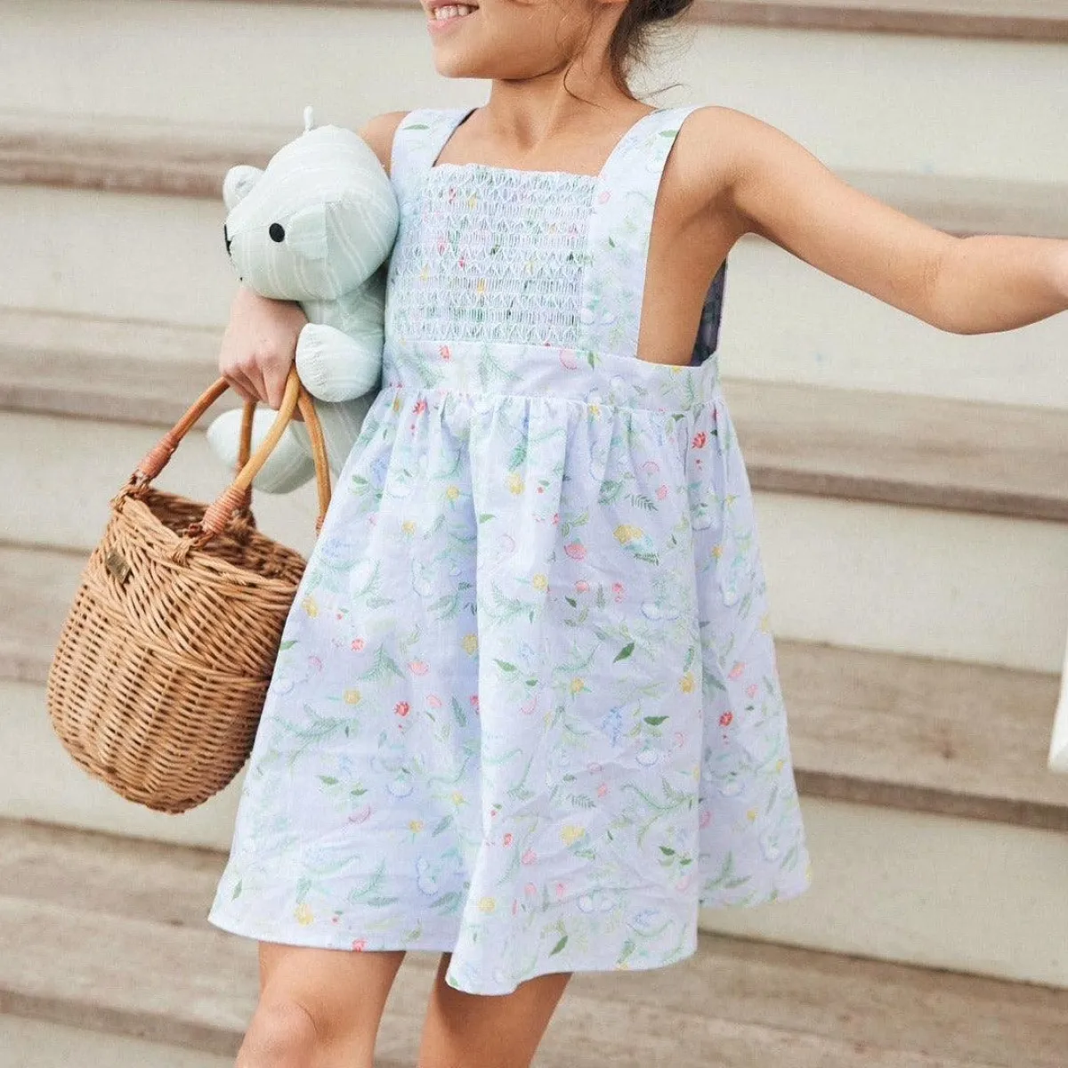 girls_bay_lavender_smocke_1.webp minnow Dresses<Girls Bay Lavender Smocked Bib Dress Bay Lavender Floral
