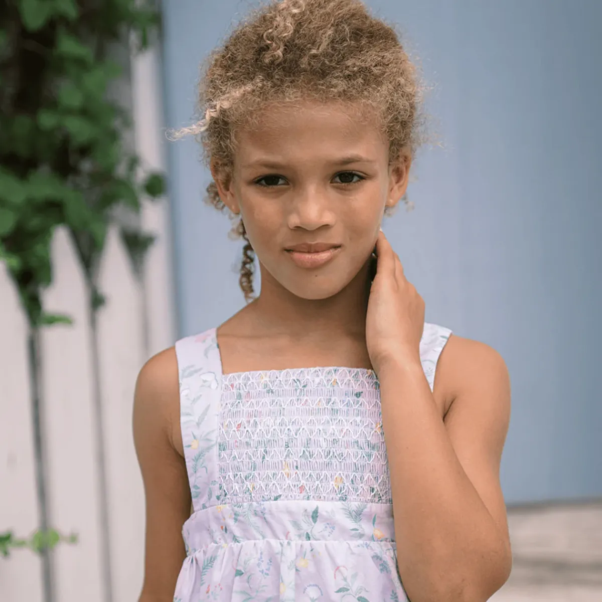 girls_bay_lavender_smocke_2.webp minnow Dresses<Girls Bay Lavender Smocked Bib Dress Bay Lavender Floral